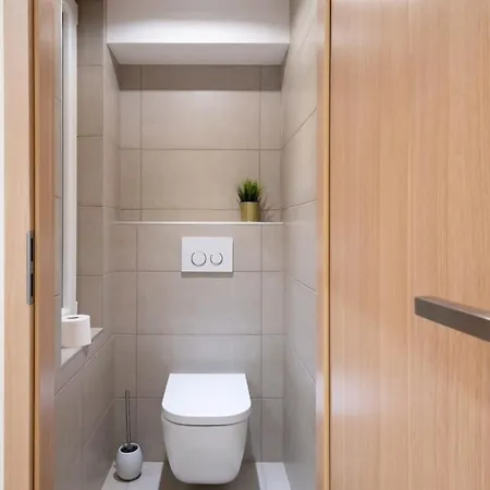 Super With A/c * ブダペスト